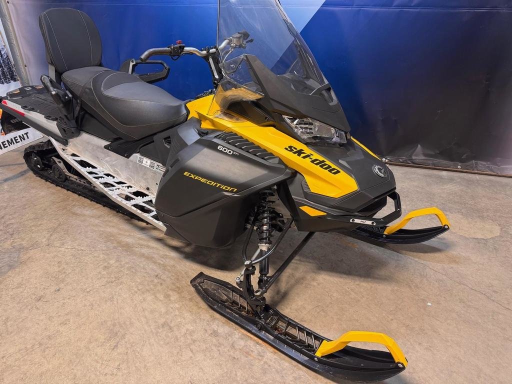 Ski-Doo Expedition Sport 600EFI  2024 à Charlemagne, Québec - 2 - w1024h768px