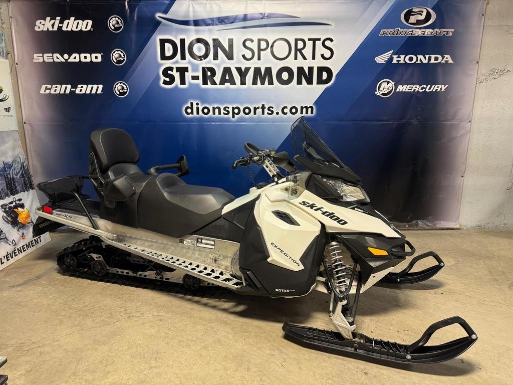 Ski-Doo Expedition Sport 900 ACE  2018 à Charlemagne, Québec - 1 - w1024h768px