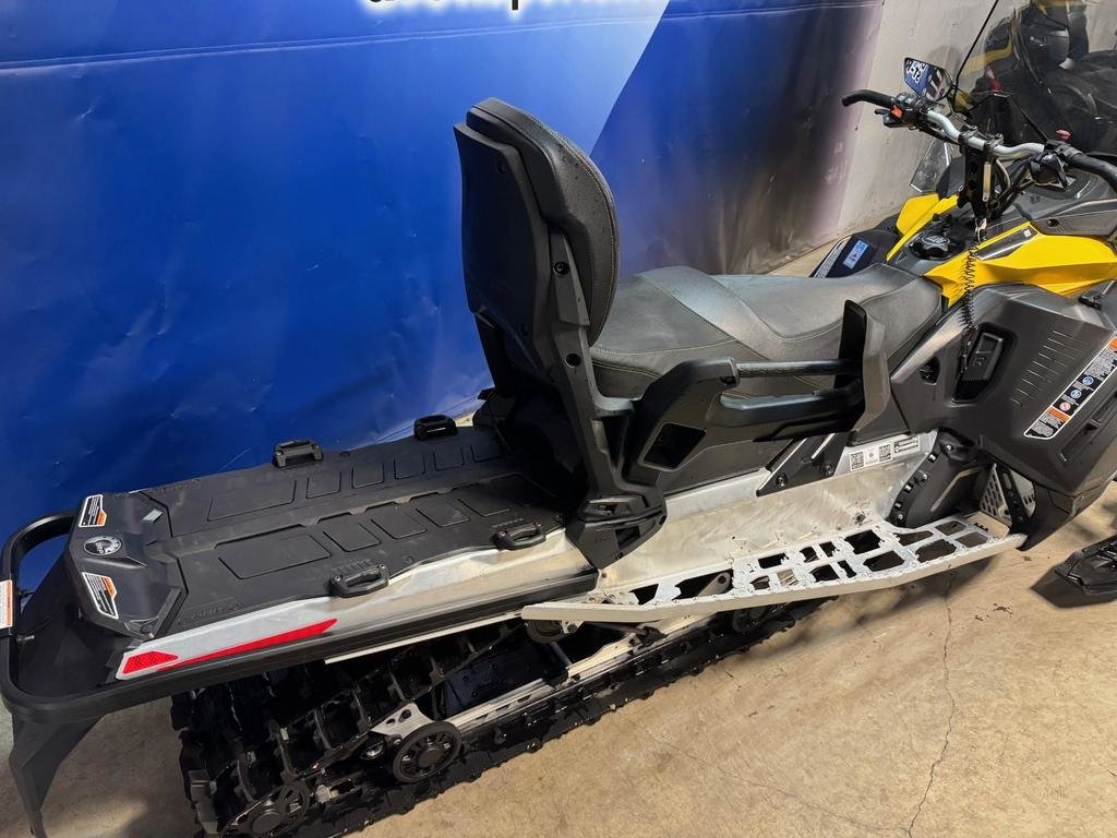 Ski-Doo Expedition Sport 900 ACE  2023 à Charlemagne, Québec - 6 - w1024h768px