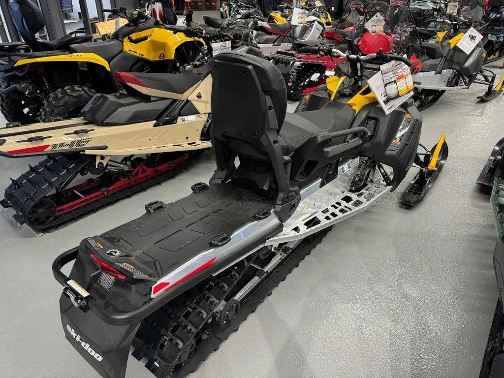 2025 Ski-Doo Expedition Sport 900 ACE in Charlemagne, Quebec - 5 - w1024h768px