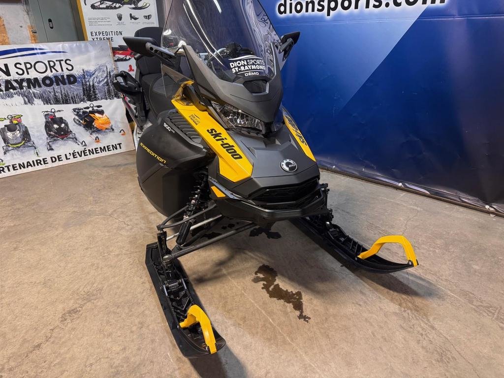 Ski-Doo EXPEDITION SPORT 900 ACE  2025 à Charlemagne, Québec - 3 - w1024h768px