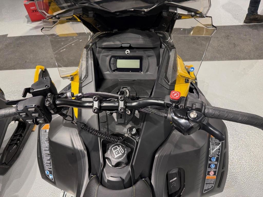 Ski-Doo EXPEDITION SPORT 900 ACE  2026 à Charlemagne, Québec - 5 - w1024h768px