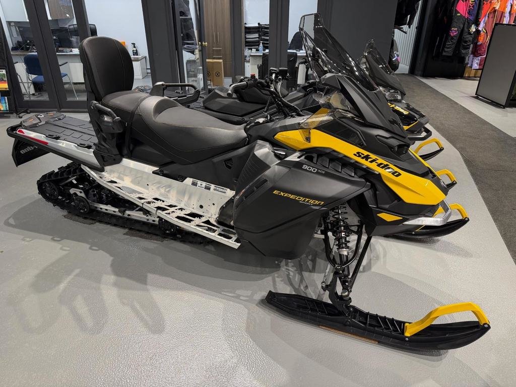 Ski-Doo EXPEDITION SPORT 900 ACE  2026 à Charlemagne, Québec - 1 - w1024h768px