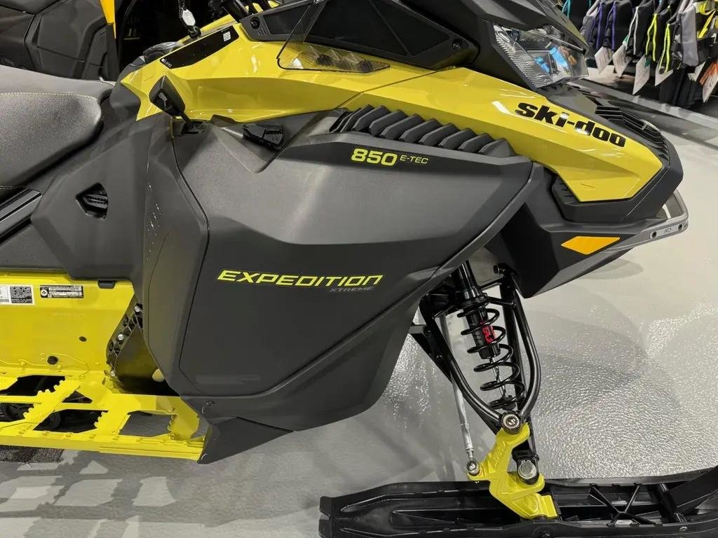 Ski-Doo EXPEDITION XTREME 850 ETEC  2025 à Charlemagne, Québec - 2 - w1024h768px