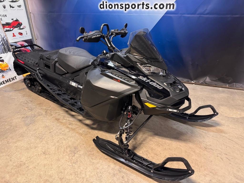 Ski-Doo Expedition Xtreme 900 Turbo R  2025 à Charlemagne, Québec - 2 - w1024h768px