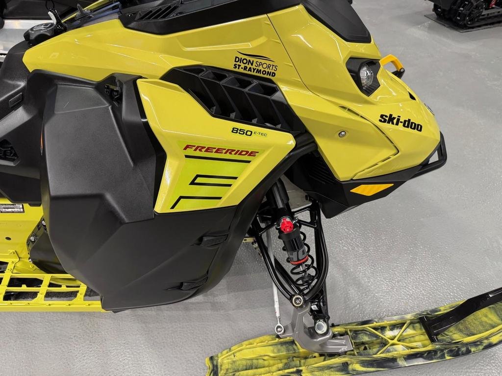 Ski-Doo FREERIDE 146 850 ETec  2025 à Charlemagne, Québec - 2 - w1024h768px