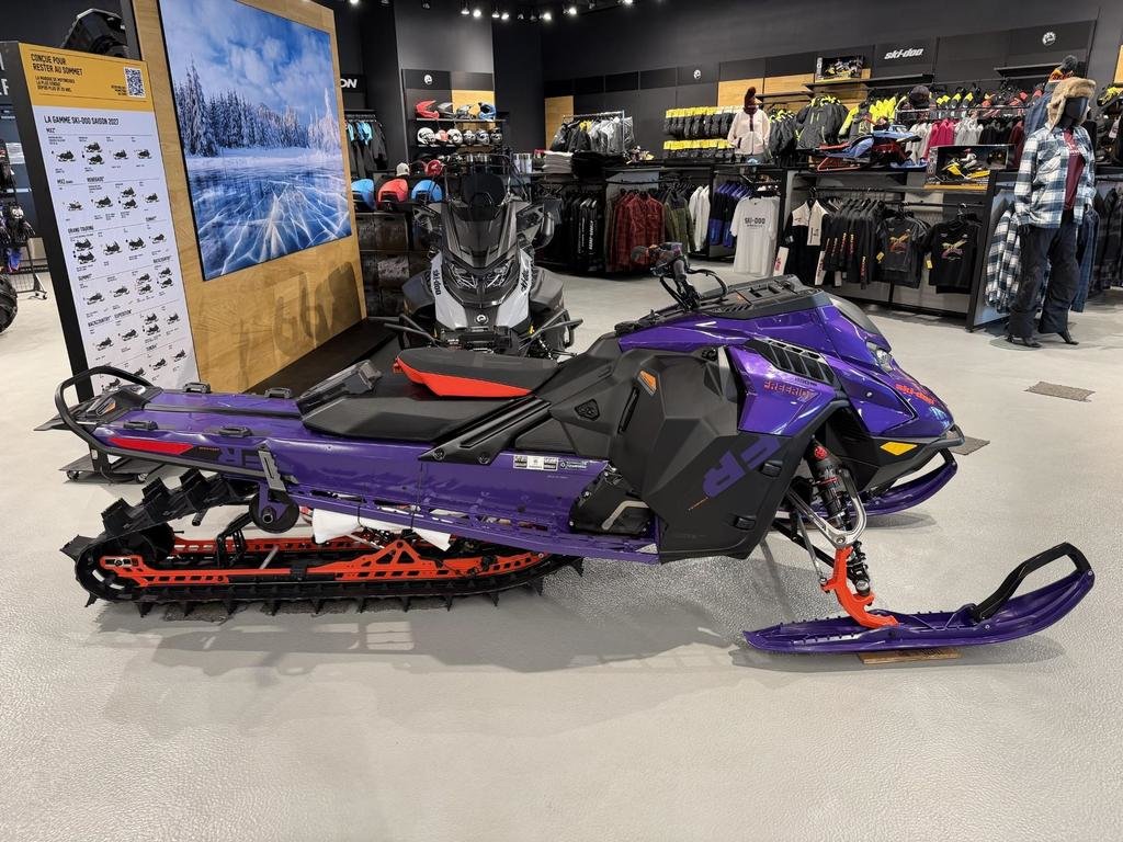 Ski-Doo FREERIDE 154 850 E-TEC SHOT ETEC  2027 à Charlemagne, Québec - 2 - w1024h768px