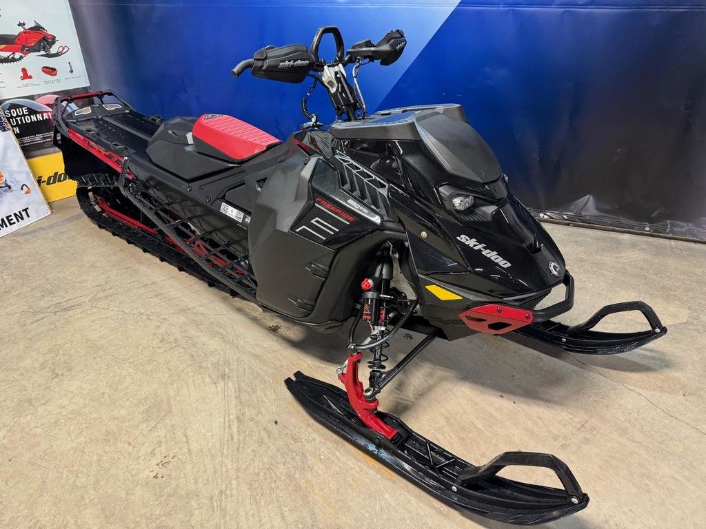 FREERIDE 850 ETEC  2023 à Charlemagne, Québec - 2 - w1024h768px