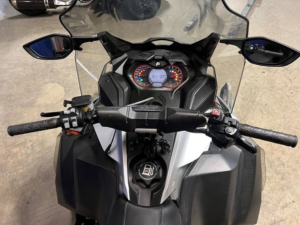 Ski-Doo GRAND TOURING 900 ACE LIMITED  2019 à Charlemagne, Québec - 7 - w1024h768px