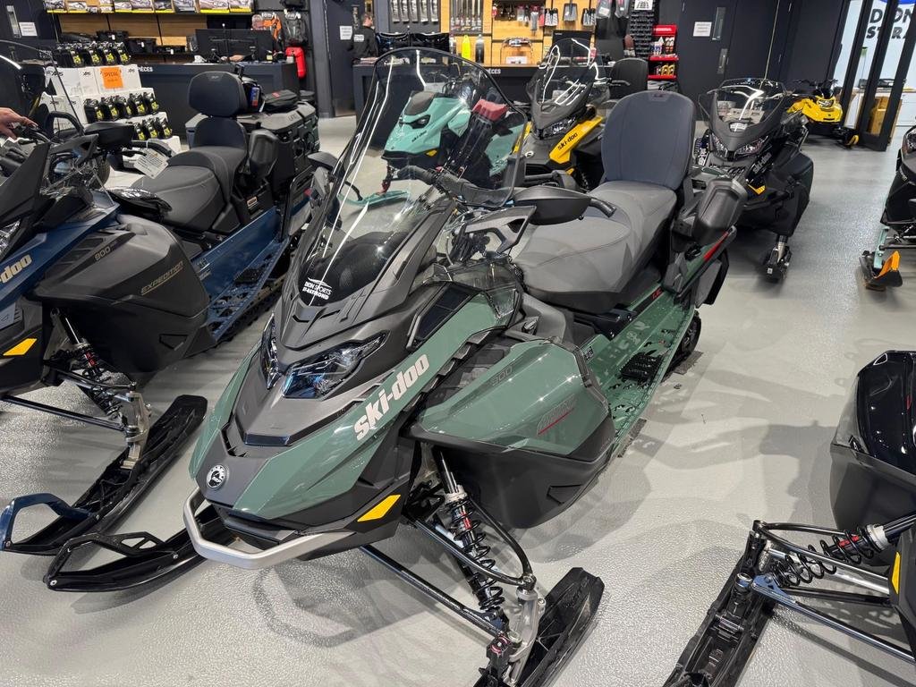 Ski-Doo GRAND TOURING 900 ACE LUXURY  2024 à Charlemagne, Québec - 7 - w1024h768px