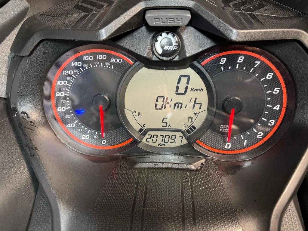 Ski-Doo Grand Touring Limited 900 ACE  2019 à Charlemagne, Québec - 8 - w1024h768px