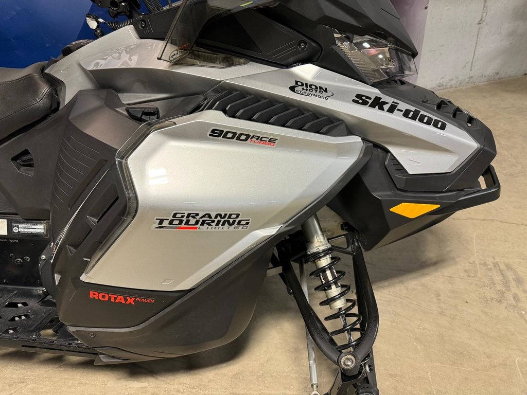 Ski-Doo GRAND TOURING LIMITED TURBO  2019 à Charlemagne, Québec - 4 - w1024h768px
