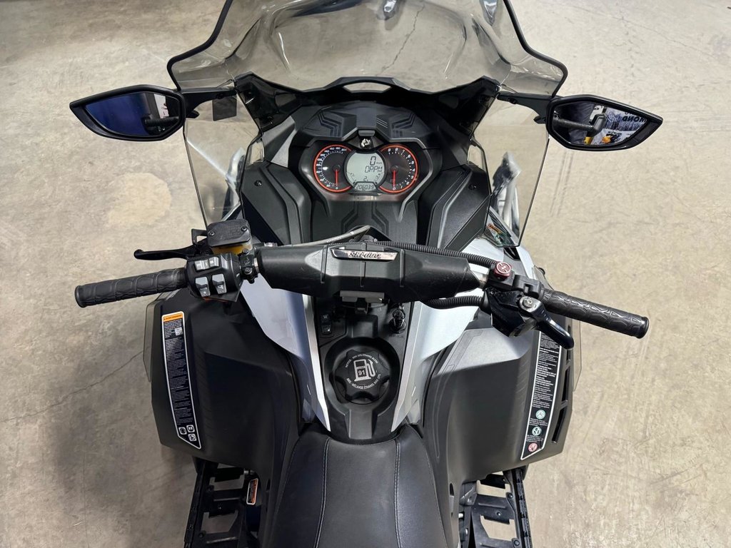 Ski-Doo GRAND TOURING LIMITED TURBO  2019 à Charlemagne, Québec - 7 - w1024h768px