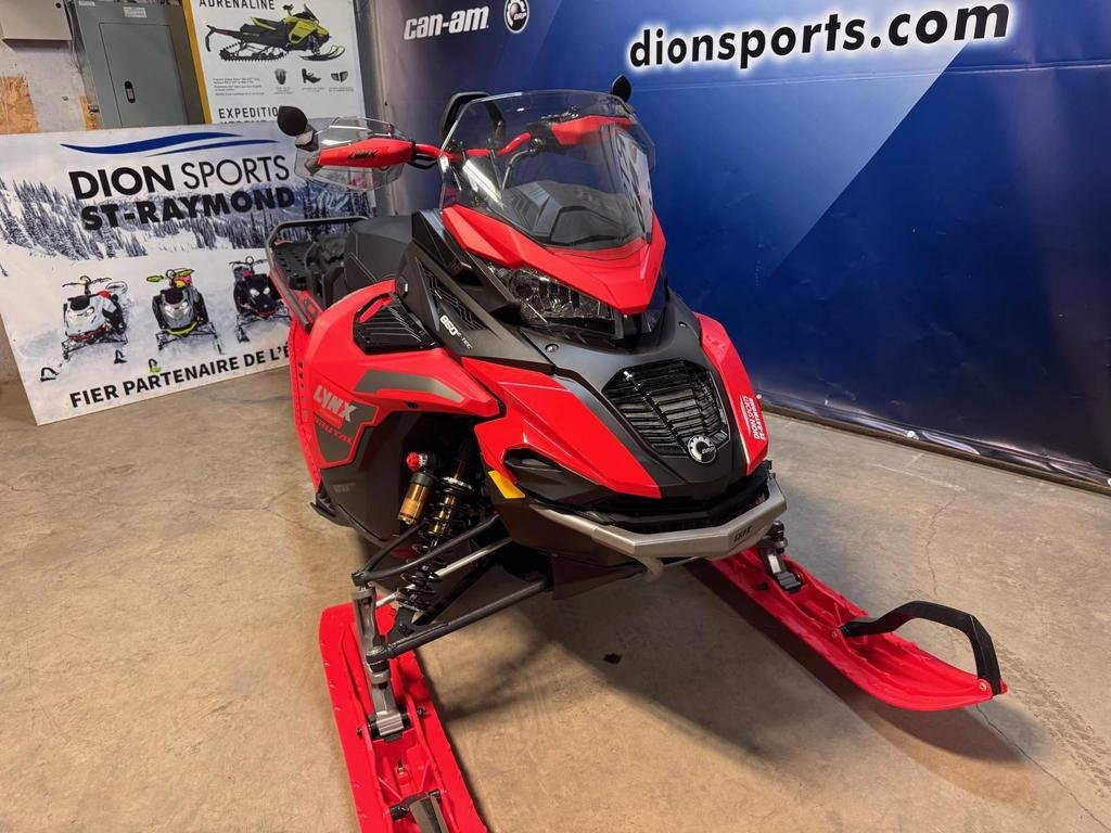 Ski-Doo Lynx Brutal 20'' 850 ETec Gar.2028  2024 à Charlemagne, Québec - 3 - w1024h768px