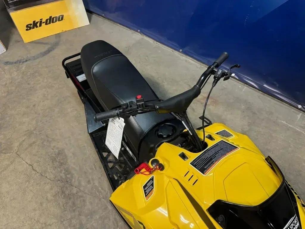 2027 Ski-Doo MXZ 200 in Charlemagne, Quebec - 6 - w1024h768px