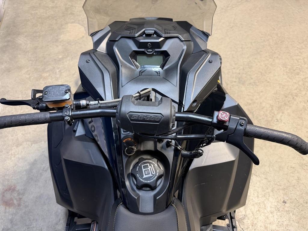 2023 Ski-Doo MXZ NEO + 600EFI 55hp Plus in Charlemagne, Quebec - 7 - w1024h768px