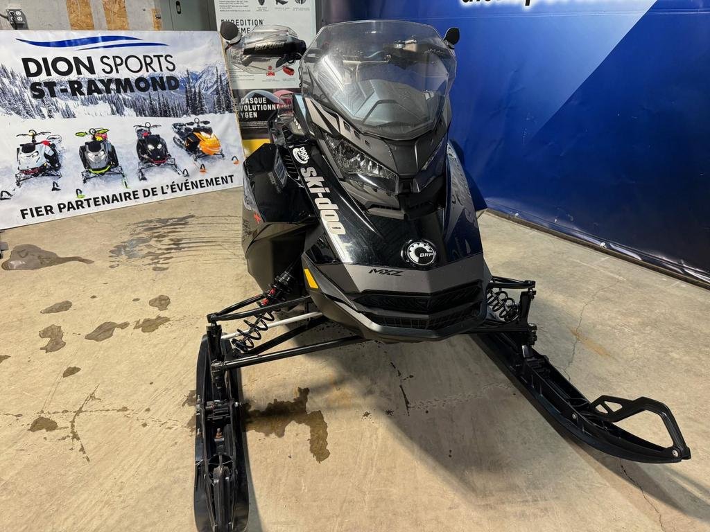 Ski-Doo MXZ X 850  2021 à Charlemagne, Québec - 3 - w1024h768px