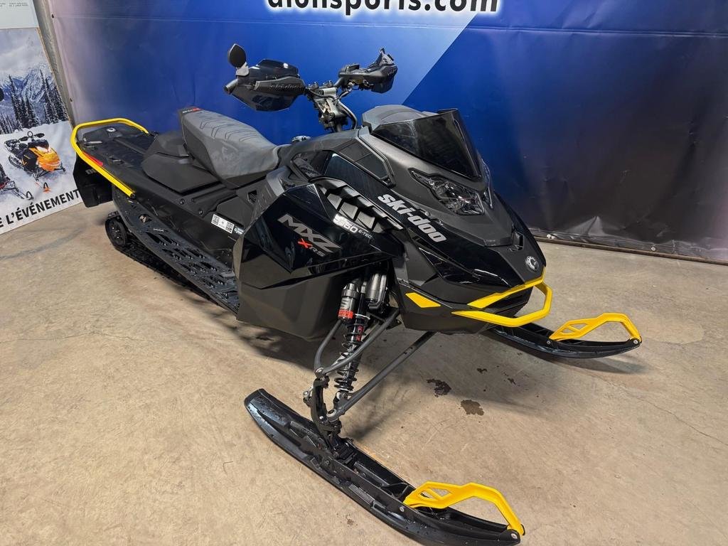 Ski-Doo MXZ X-RS 137 850 ETEC XRS SMART  2024 à Charlemagne, Québec - 2 - w1024h768px