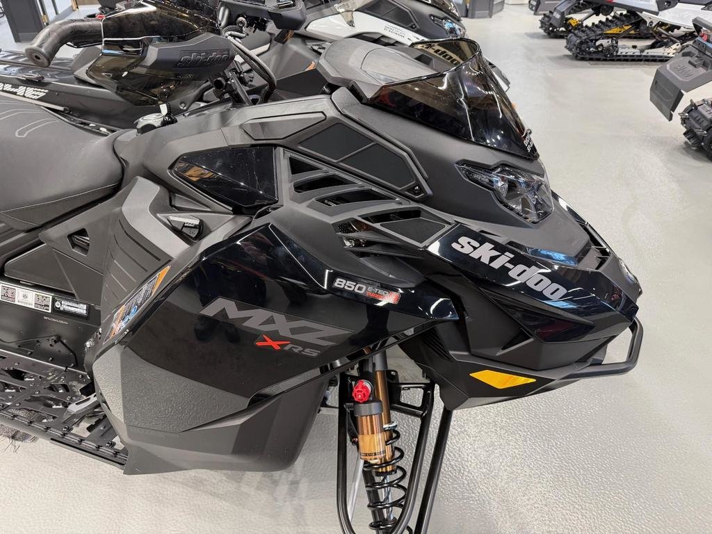2025 Ski-Doo MXZ X-RS COMPETITION 850 TURBO XRS in Charlemagne, Quebec - 3 - w1024h768px