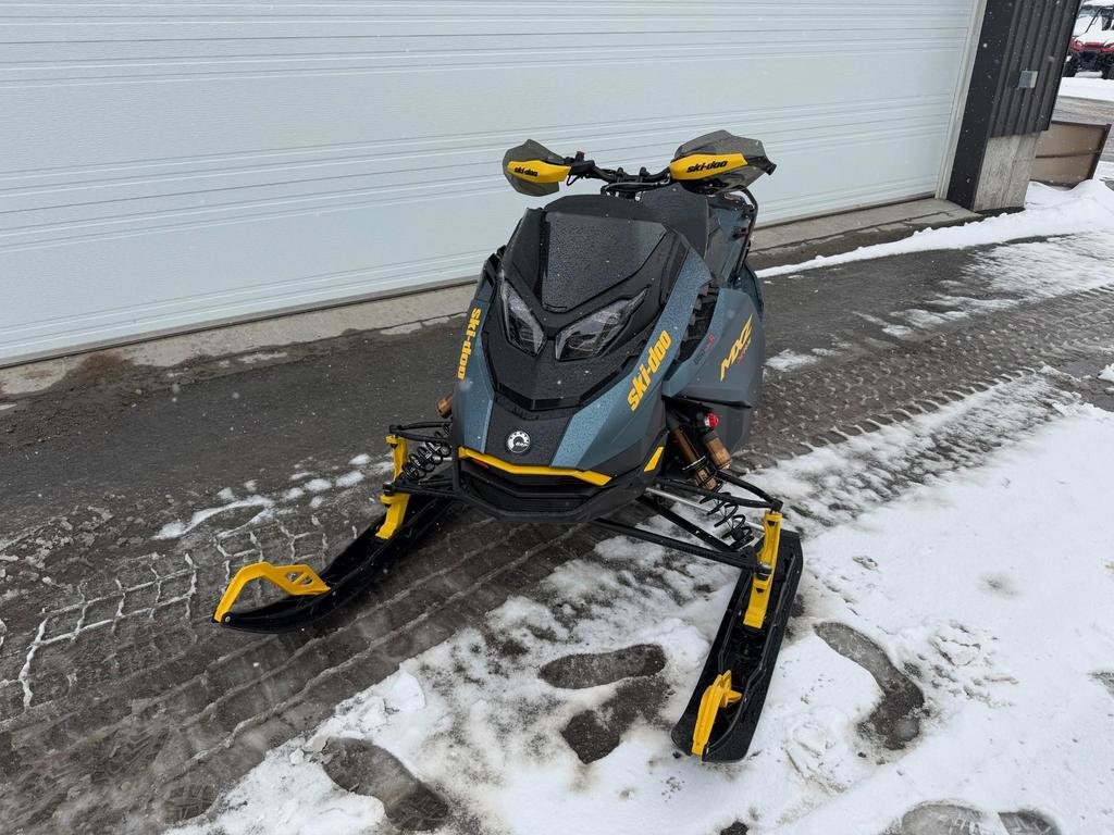 2026 Ski-Doo MXZ XRS COMPETITION TURBO R 850 E-TEC in Charlemagne, Quebec - 4 - w1024h768px