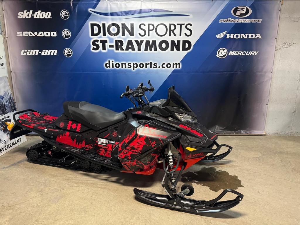 Ski-Doo RENAGADE Adrenaline 900 ACE  2021 à Charlemagne, Québec - 1 - w1024h768px