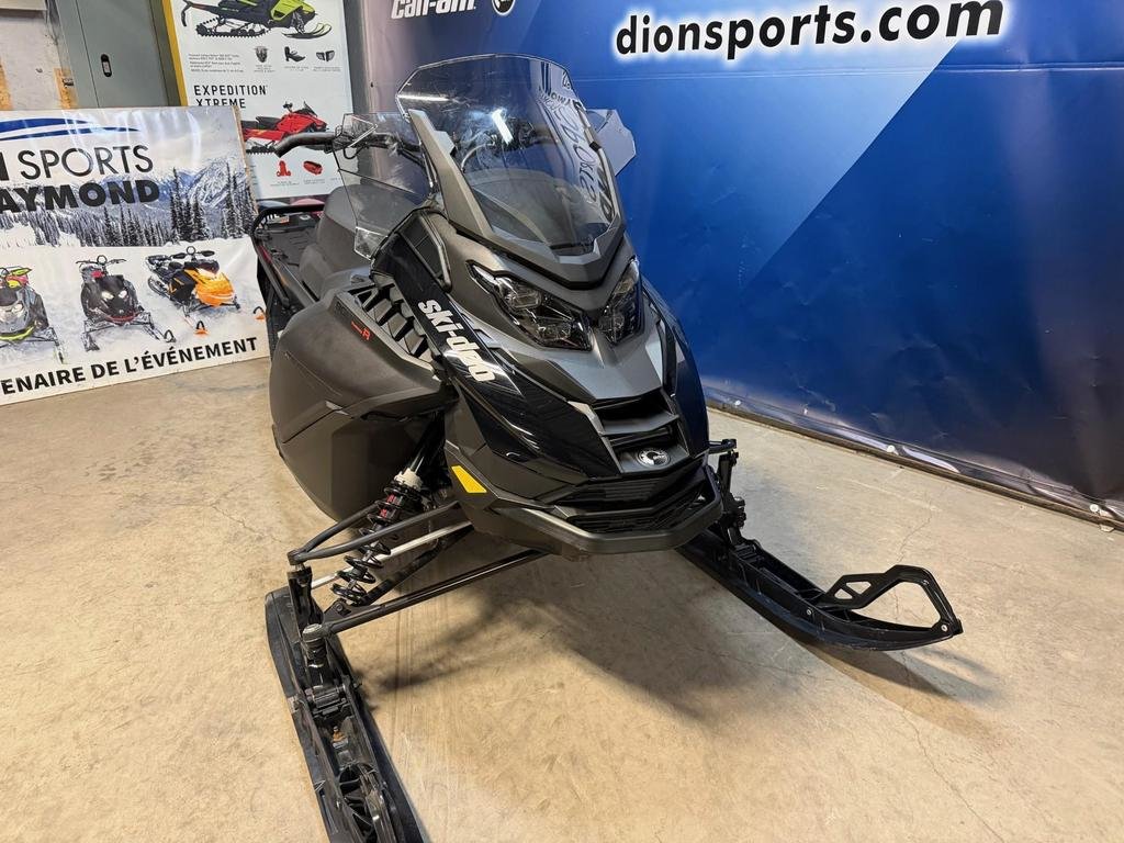 Ski-Doo RENEGADE ADRENALINE 900 ACE TURBO R  2026 à Charlemagne, Québec - 3 - w1024h768px