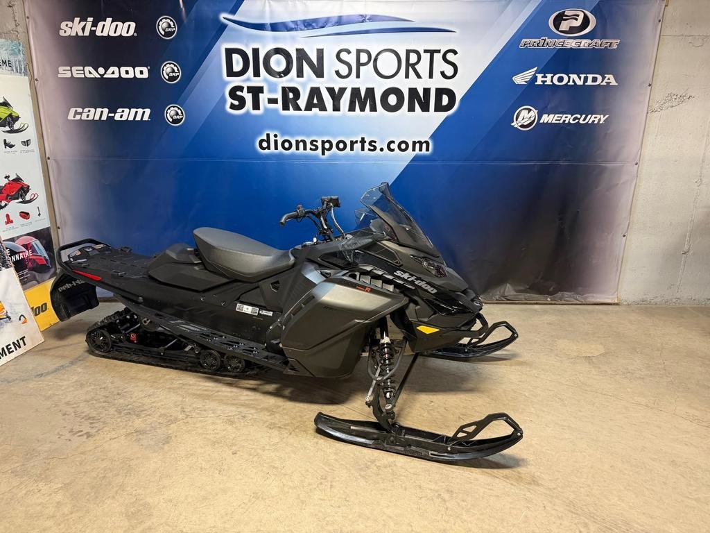 Ski-Doo RENEGADE ADRENALINE 900 ACE TURBO R  2026 à Charlemagne, Québec - 1 - w1024h768px