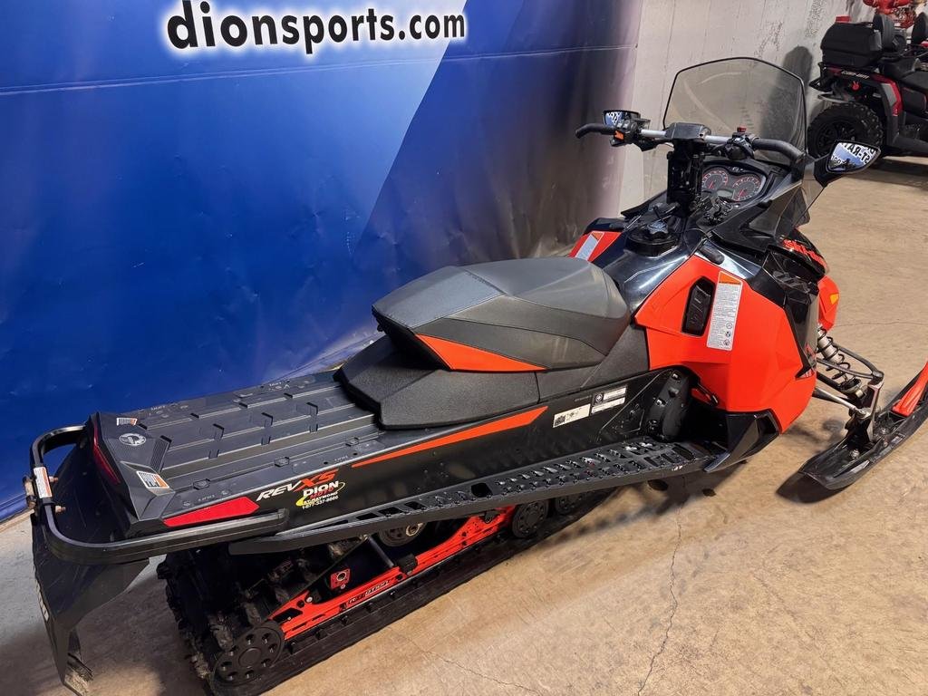 Ski-Doo Renegade Adrenaline 900 ACE  2016 à Charlemagne, Québec - 6 - w1024h768px