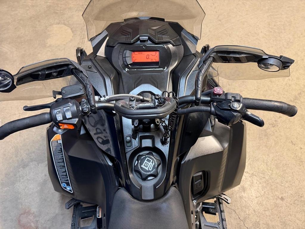 Ski-Doo RENEGADE ADRENALINE 900 ACE  2022 à Charlemagne, Québec - 7 - w1024h768px