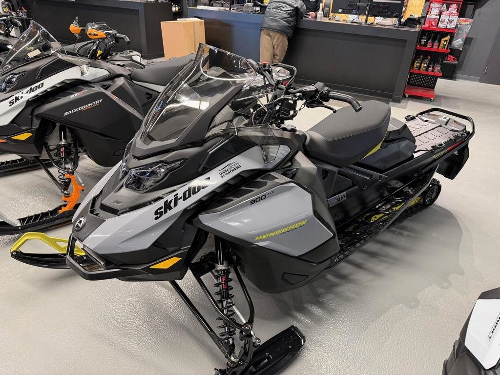Ski-Doo RENEGADE ADRENALINE 900 ACE  2026 à Charlemagne, Québec - 7 - w1024h768px