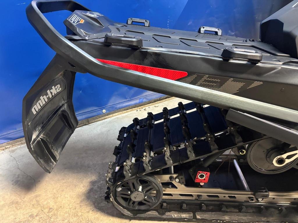 Ski-Doo RENEGADE ENDURO 600R E-TEC  2026 à Charlemagne, Québec - 4 - w1024h768px