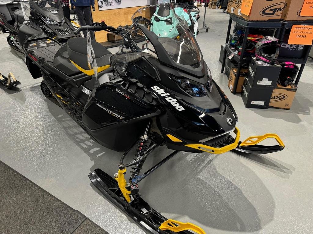 Ski-Doo Renegade Enduro 900 ACE Turbo  2024 à Charlemagne, Québec - 2 - w1024h768px