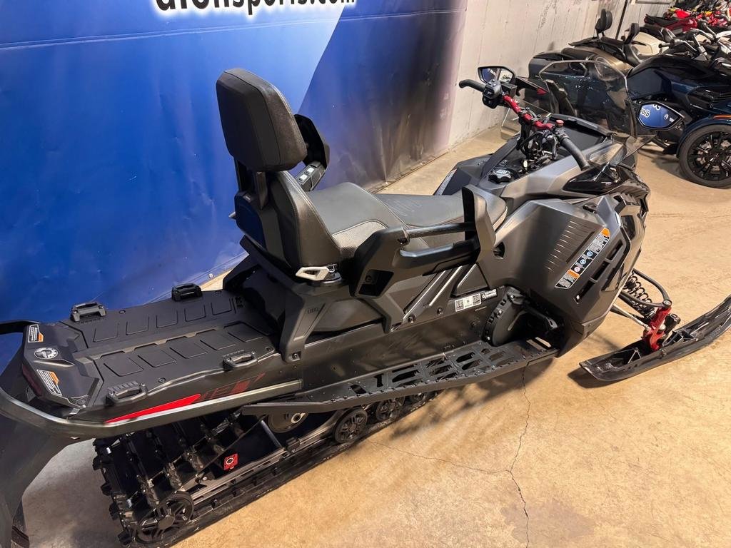 Ski-Doo Renegade Enduro 900 ACE  2025 à Charlemagne, Québec - 6 - w1024h768px