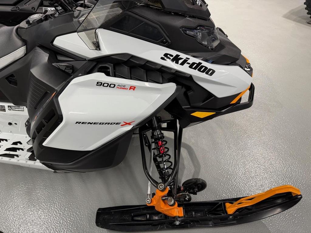2025 Ski-Doo RENEGADE X 900 ACE TURBO R in Charlemagne, Quebec - 2 - w1024h768px