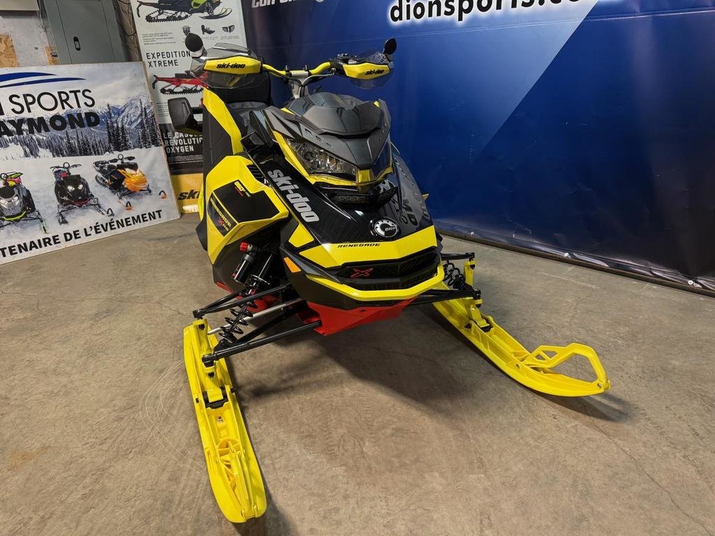 Ski-Doo RENEGADE XR-S 850 XRS  2021 à Charlemagne, Québec - 3 - w1024h768px