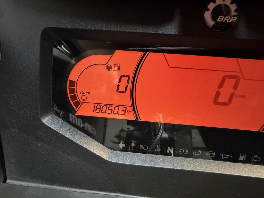 Ski-Doo RENEGADE XRS 900 ACE TURBO R X-RS  2024 à Charlemagne, Québec - 8 - w1024h768px