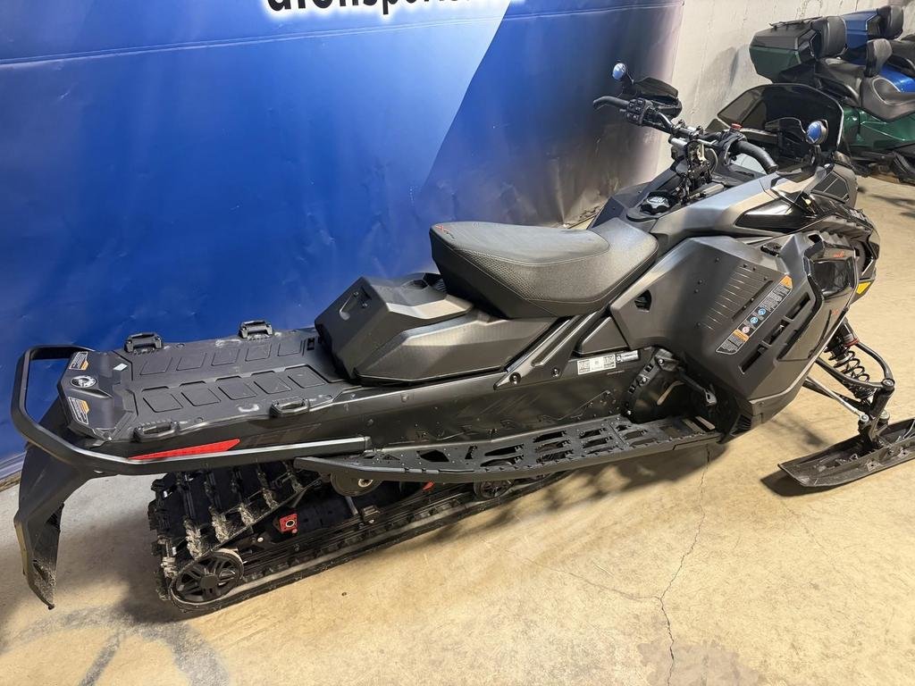 Ski-Doo RENEGADE XRS 900 ACE TURBO R X-RS  2024 à Charlemagne, Québec - 6 - w1024h768px