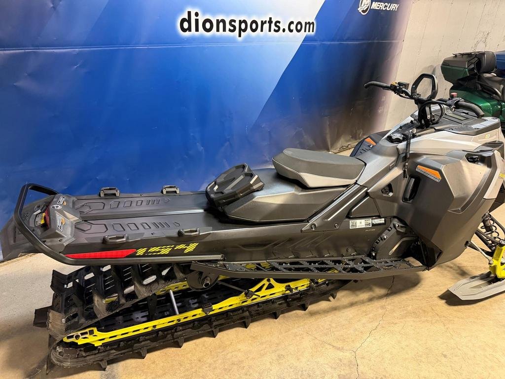 Ski-Doo SUMMIT ADRÉNALINE EDGE 850 TURBO R  2026 à Charlemagne, Québec - 6 - w1024h768px