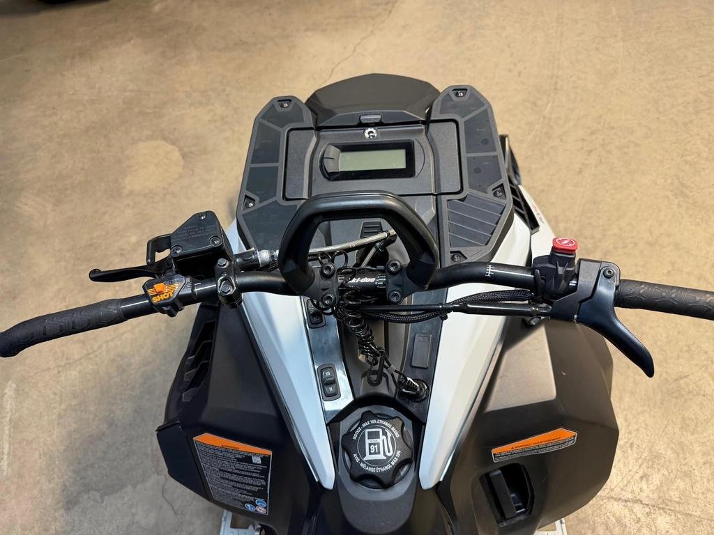 2024 Ski-Doo SUMMIT EDGE 154 600R ETEC in Charlemagne, Quebec - 7 - w1024h768px
