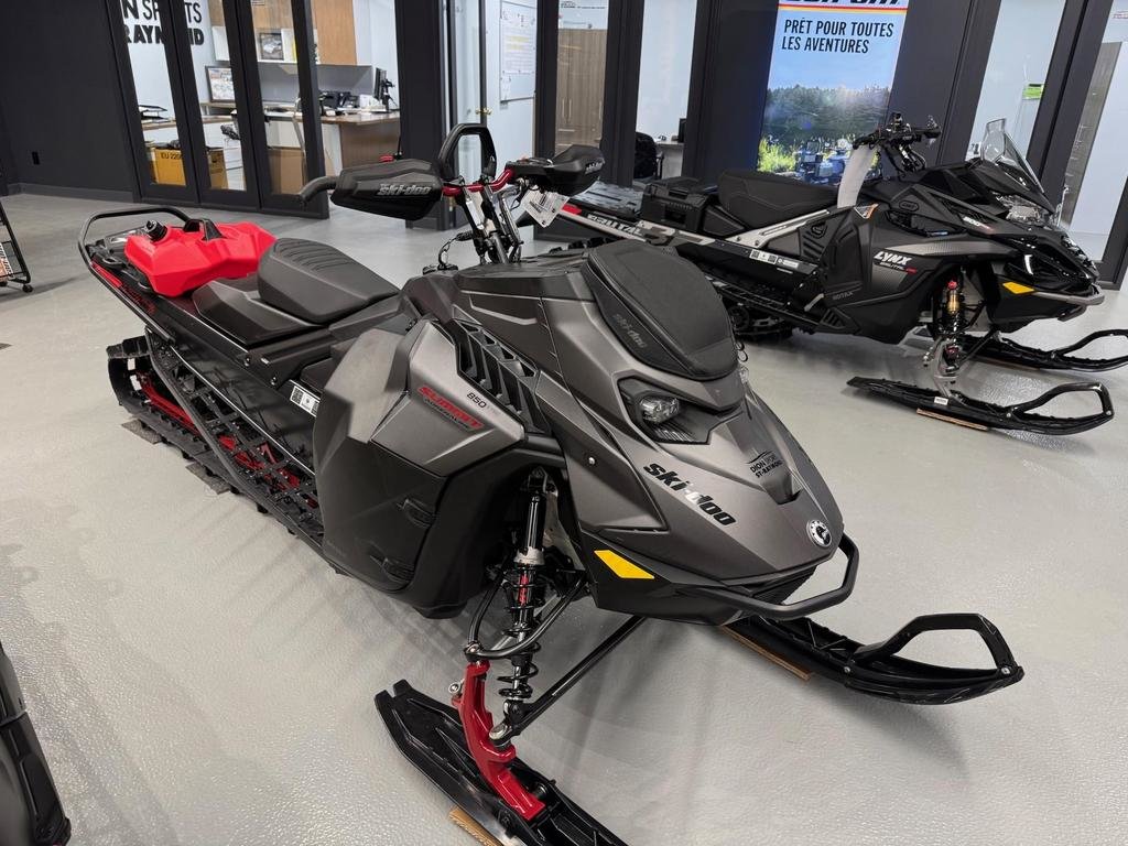 Ski-Doo SUMMIT EDGE 850 SPECIAL EDITION  2025 à Charlemagne, Québec - 2 - w1024h768px