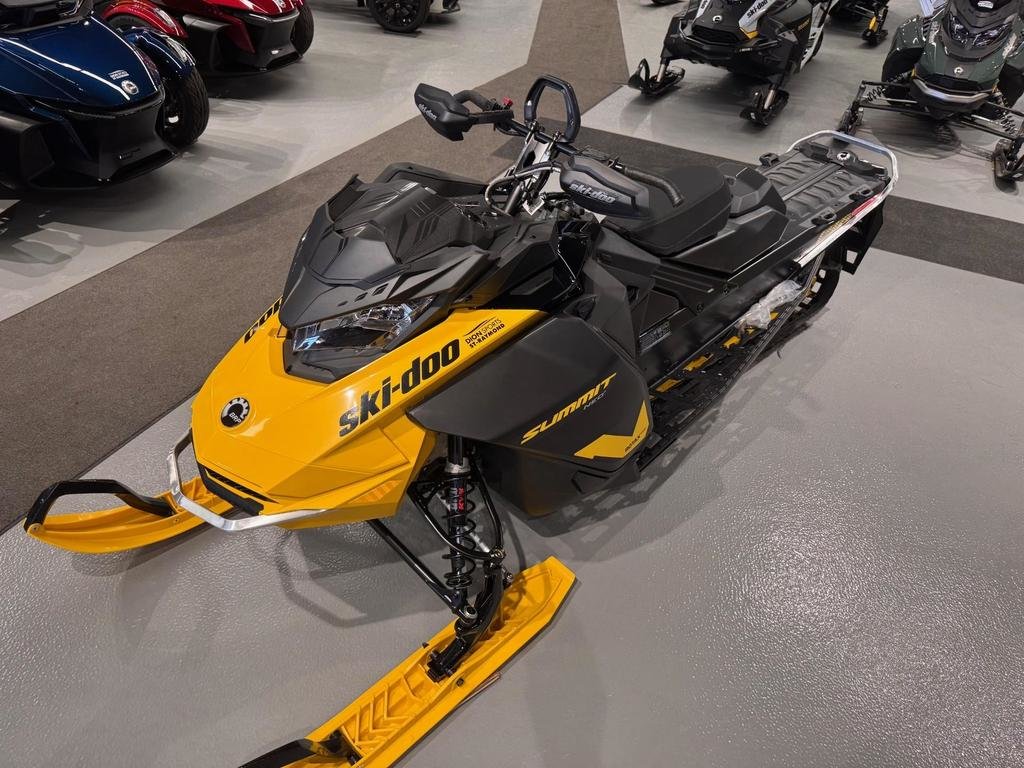 2024 Ski-Doo SUMMIT NEO+ 600 EFI 55 Plus in Charlemagne, Quebec - 7 - w1024h768px