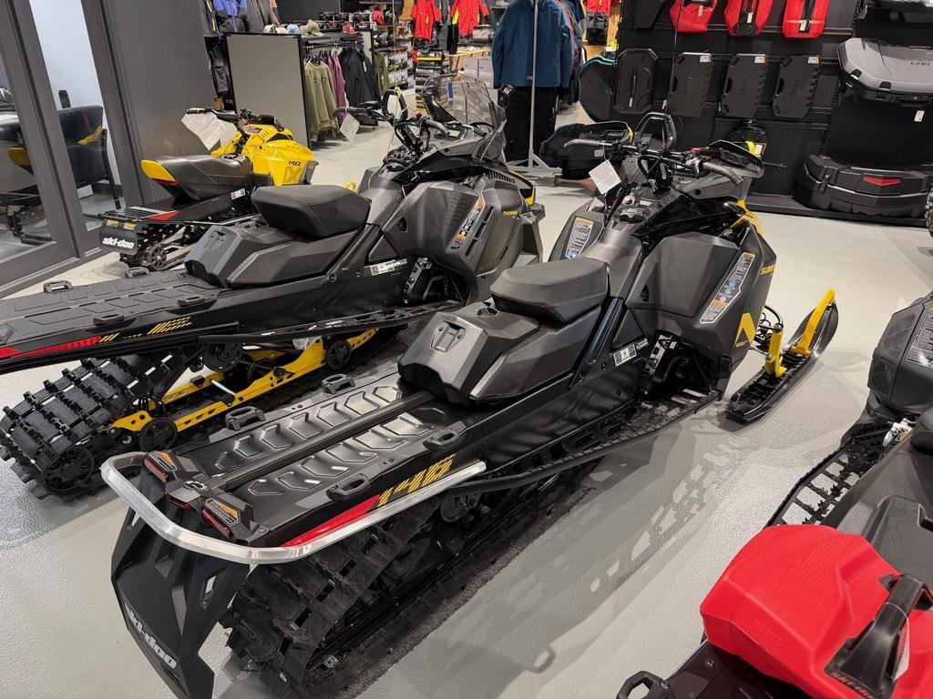 2025 Ski-Doo SUMMIT NEO+ 600 EFI 55 Plus in Charlemagne, Quebec - 4 - w1024h768px