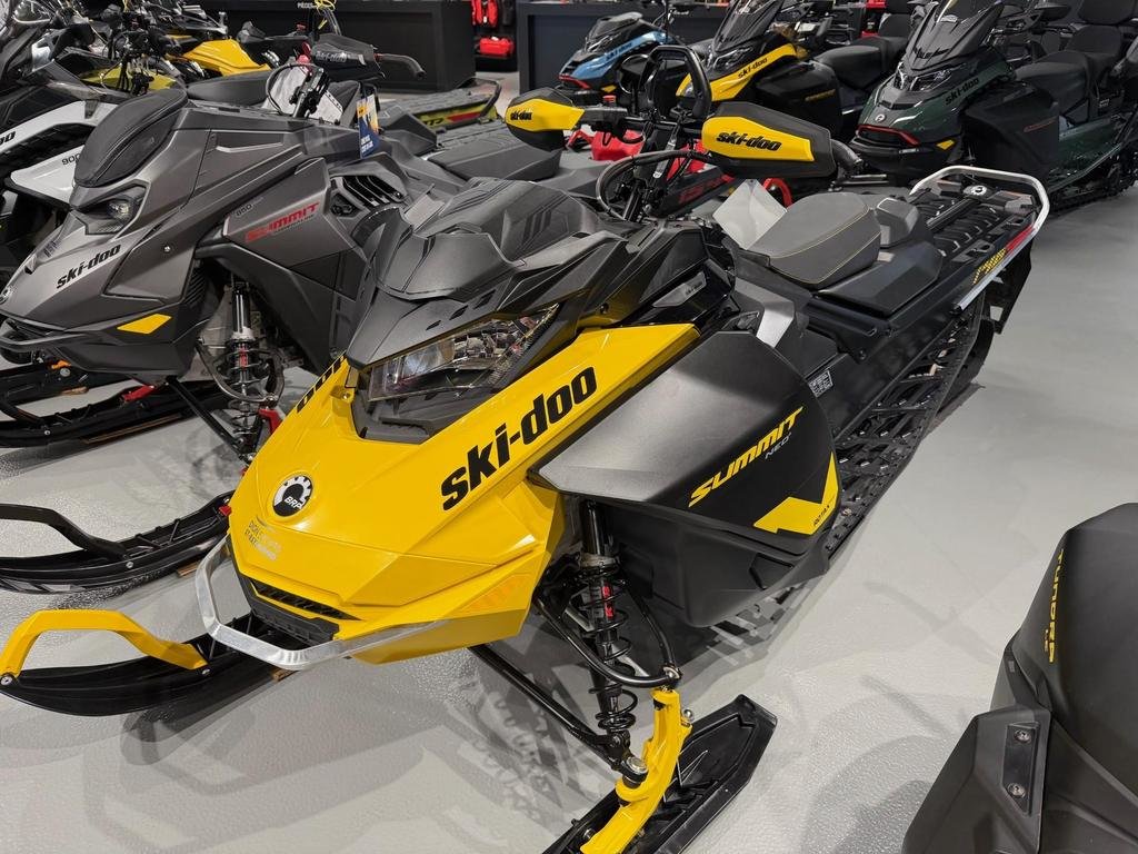 2025 Ski-Doo SUMMIT NEO+ 600 EFI 55 Plus in Charlemagne, Quebec - 7 - w1024h768px