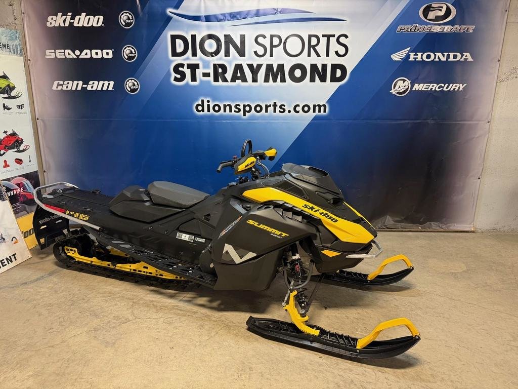 Ski-Doo SUMMIT NEO+ 600 EFI Plus 85hp  2026 à Charlemagne, Québec - 1 - w1024h768px
