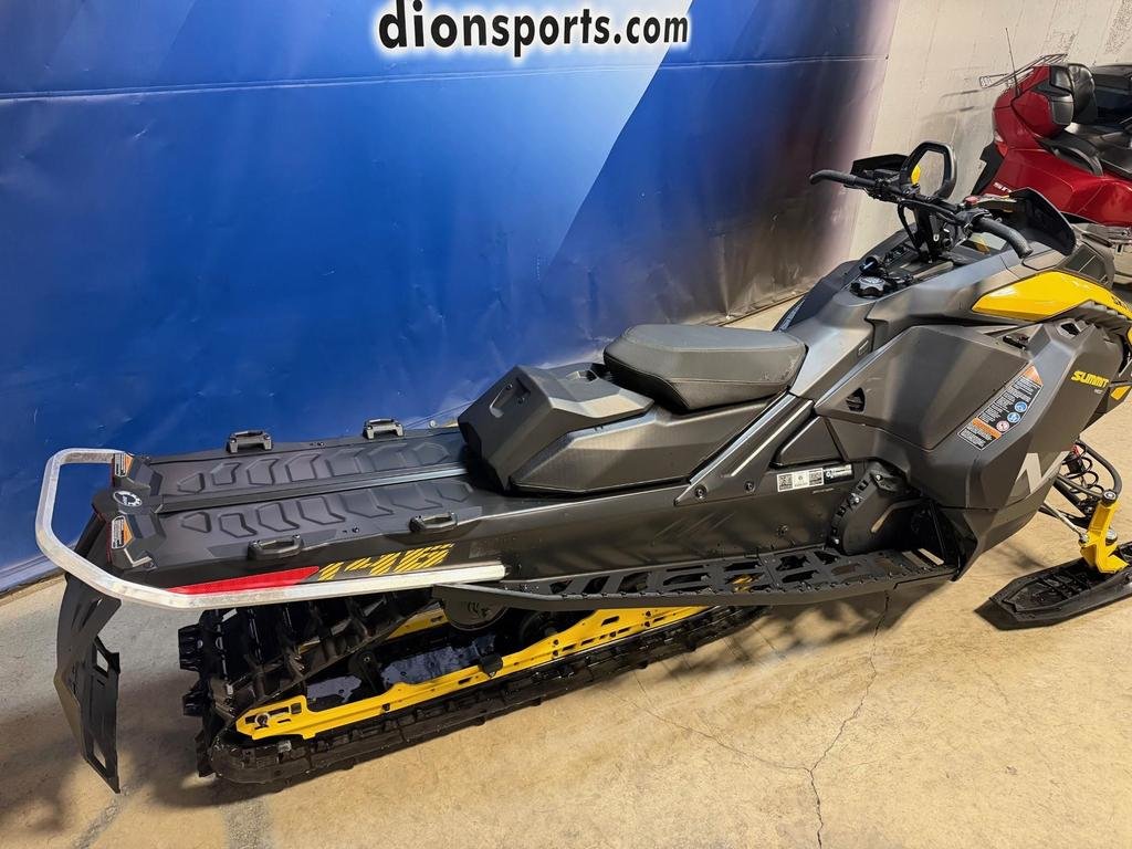 Ski-Doo SUMMIT NEO+ 600 EFI Plus 85hp  2026 à Charlemagne, Québec - 6 - w1024h768px