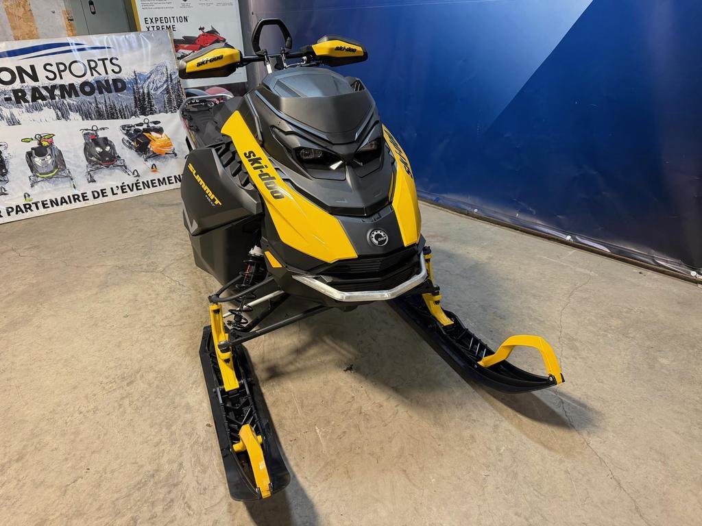 Ski-Doo SUMMIT NEO+ 600 EFI Plus 85hp  2026 à Charlemagne, Québec - 3 - w1024h768px