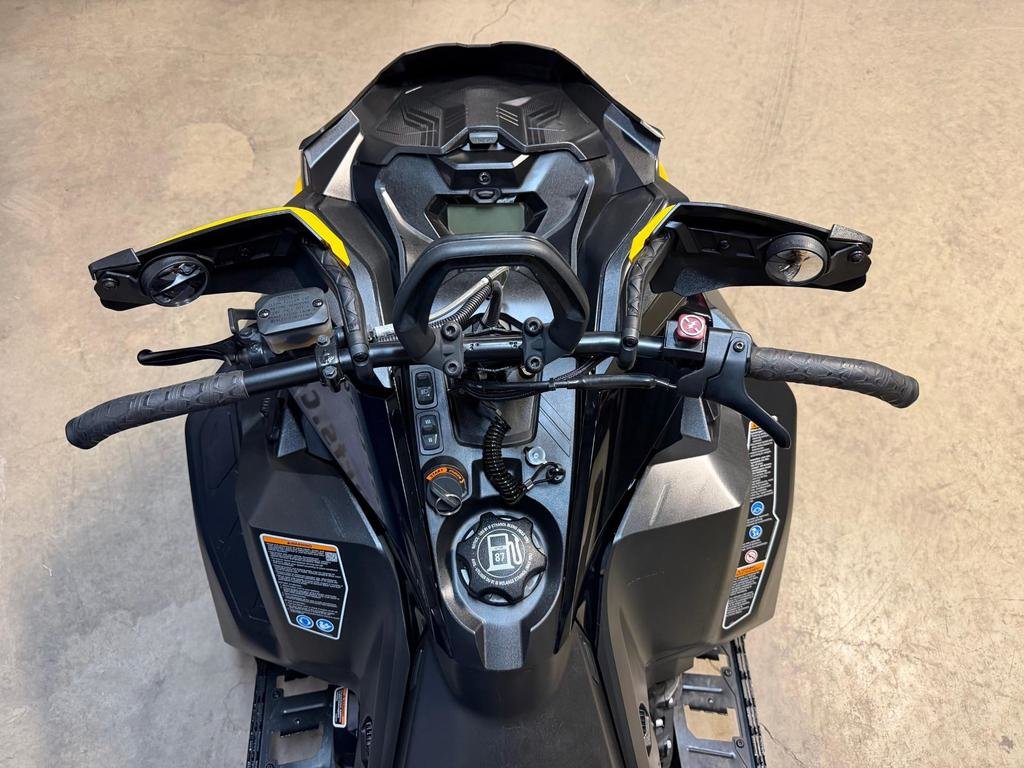 2023 Ski-Doo SUMMIT NEO+ 600 EFI Plus in Charlemagne, Quebec - 7 - w1024h768px