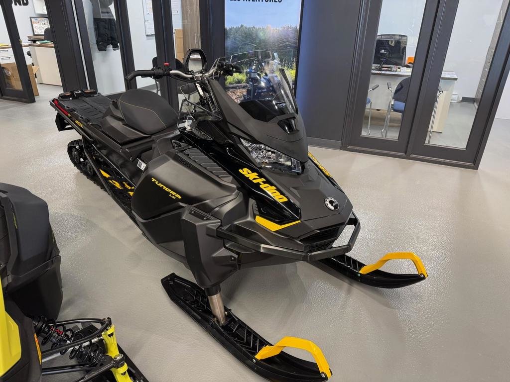 Ski-Doo TUNDRA LE 600 ACE LT  2025 à Charlemagne, Québec - 1 - w1024h768px