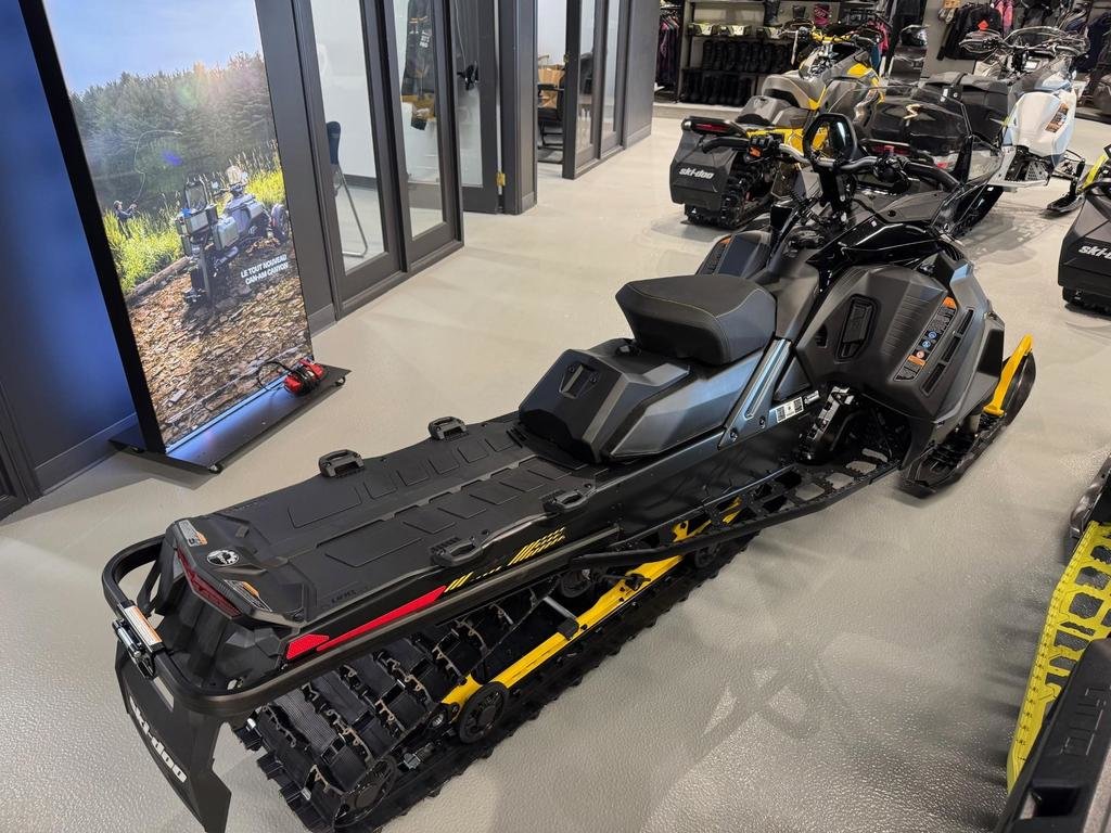 Ski-Doo TUNDRA LE 600 ACE LT  2025 à Charlemagne, Québec - 5 - w1024h768px