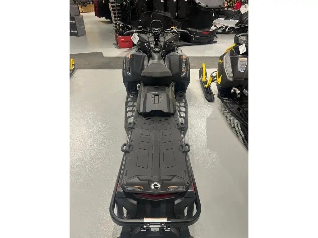 2026 Ski-Doo TUNDRA LE 600 EFI LT in Charlemagne, Quebec - 4 - w1024h768px